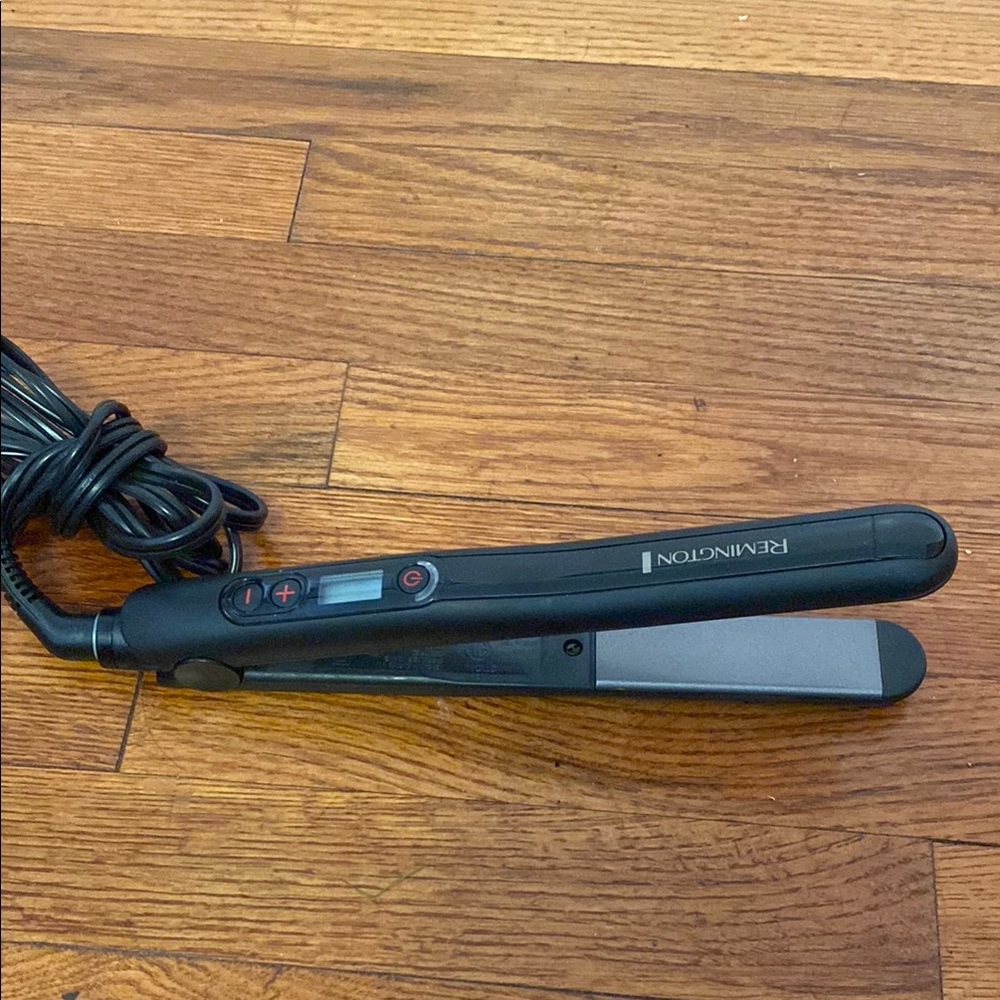 Remington Black Hair Straightener